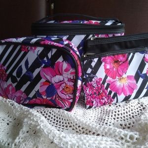 Makeup bag set